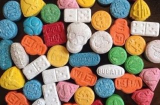 XTC Pills 300mg: Benefits, Risks, and Precautions
